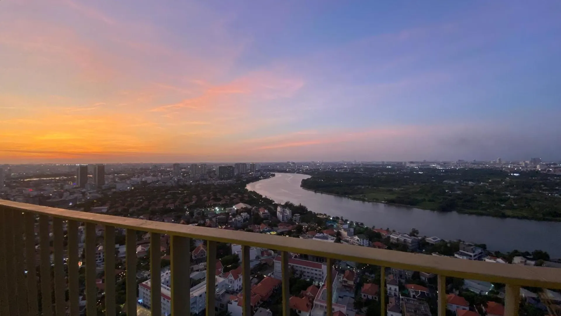 Apartment Masteri Thao Dien D2-3Br Ho Chi Minh City